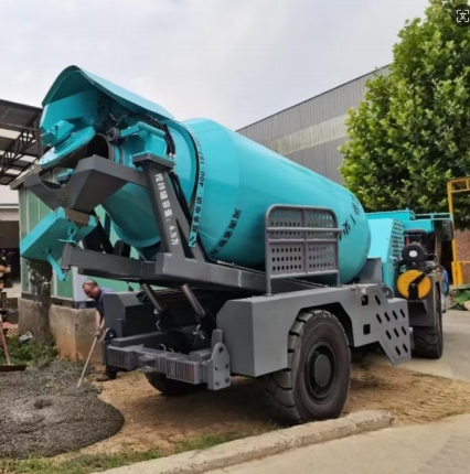 KJCJ-4礦用混凝土攪拌車(chē)